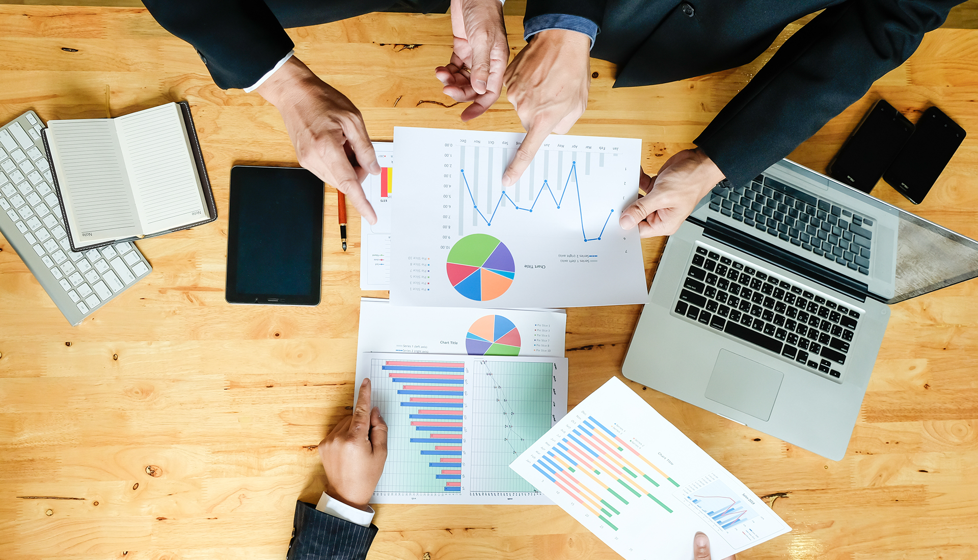 consultoria marketing, consultoria, consultoria marketing porto, consultora, consultora marketing, consulting services, serviços de consultoria, marketing estrategico, plano de marketing, squadra, squadra porto, marca, portefolio, vendas, comercial, como fazer um plano de vendas, como aumentar vendas, market intelligence, análise de mercado, análise concorrencial, análise concorrência, gestão da inovação de marketing, criação de produto