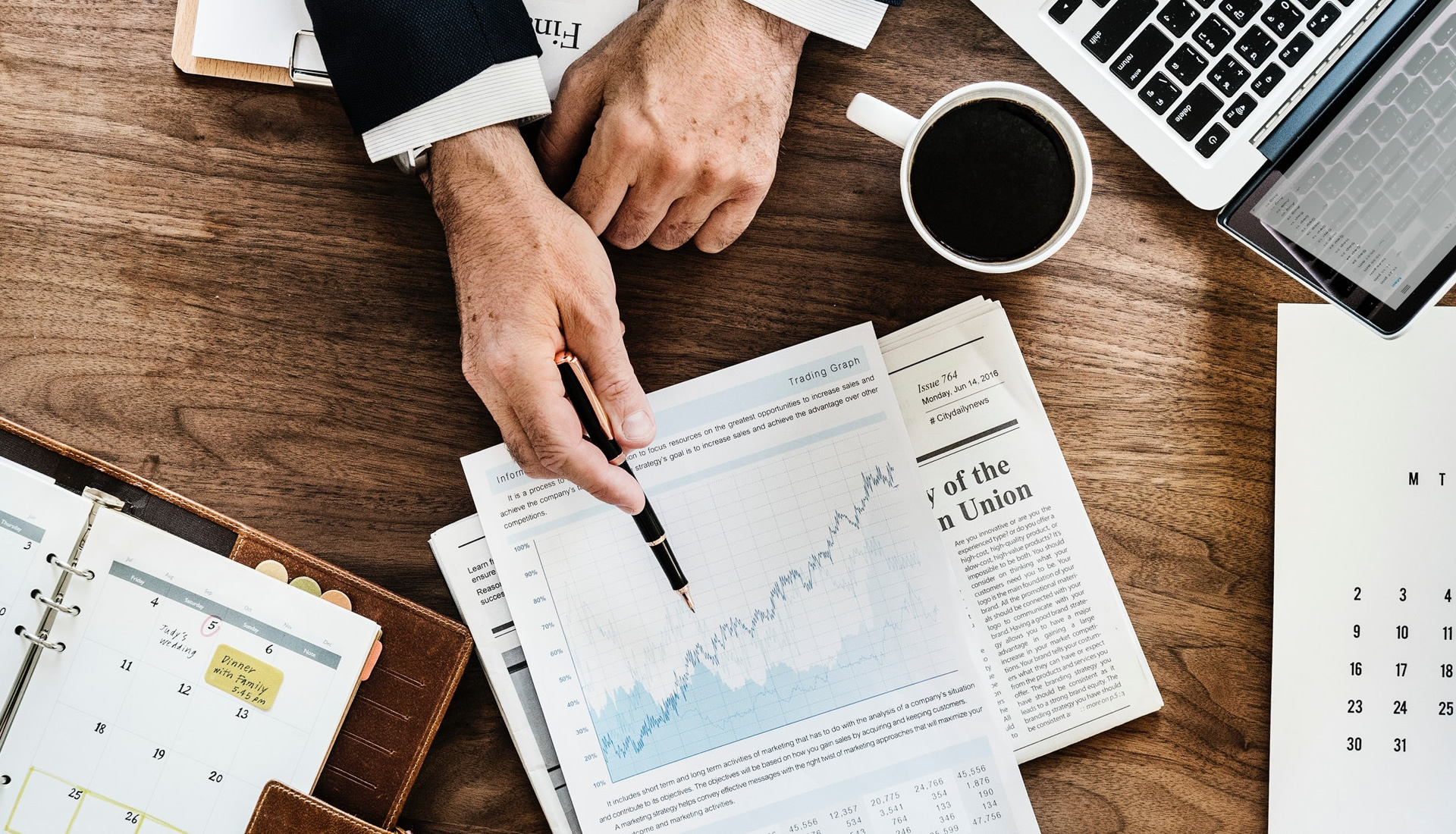 consultoria marketing, consultoria, consultoria marketing porto, consultora, consultora marketing, consulting services, serviços de consultoria, marketing estrategico, plano de marketing, squadra, squadra porto, marca, portefolio, vendas, comercial, como fazer um plano de vendas, como aumentar vendas, market intelligence, análise de mercado, análise concorrencial, análise concorrência, gestão da inovação de marketing, criação de produto